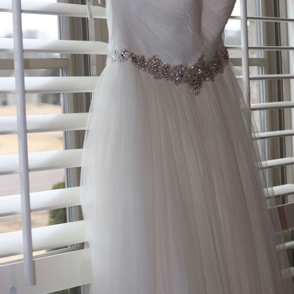 Wedding Gown Size 16 - Picture 4 of 16